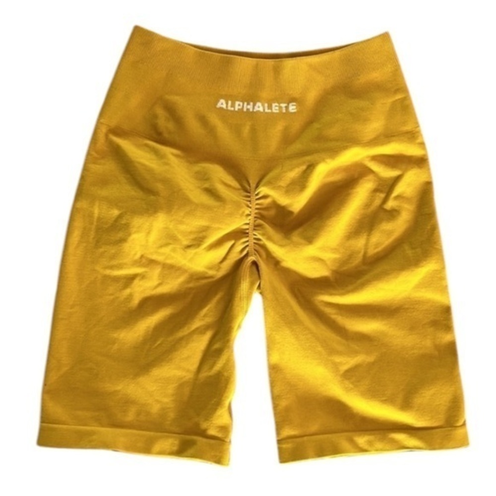 Alphalete size small booty hugger bike shorts